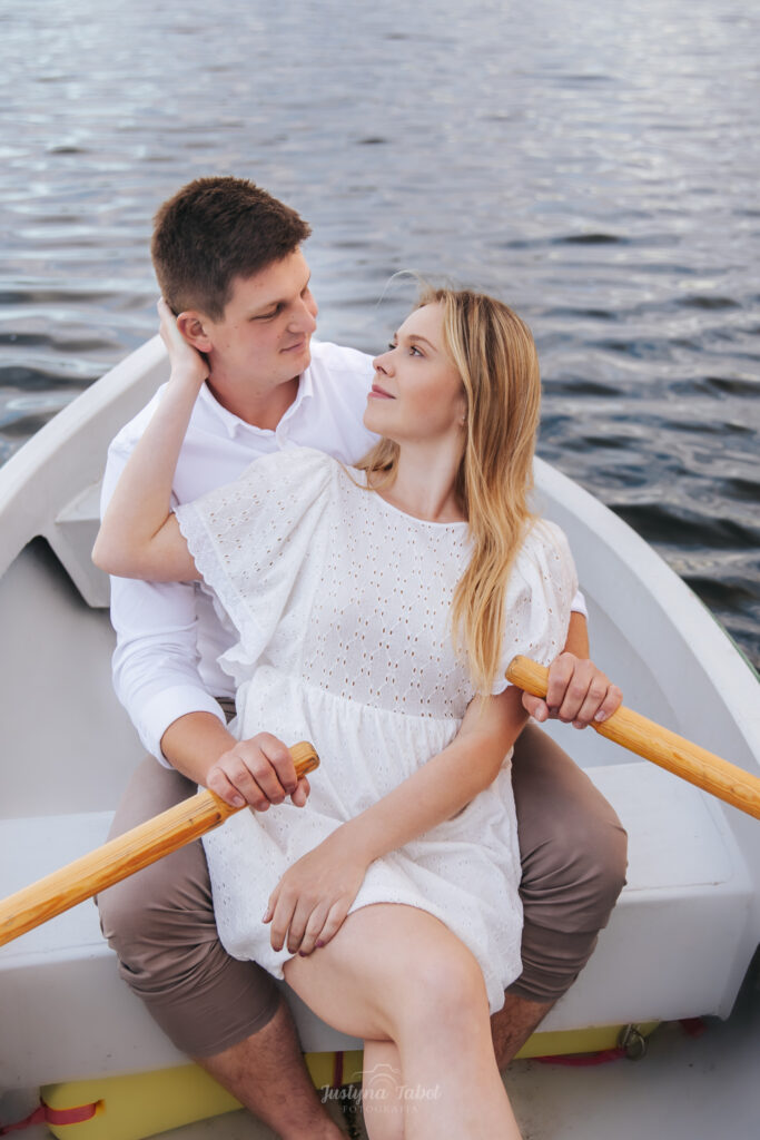 Narzeczeńska historia Natalii i Dawida nad jeziorem w Januszkowicach