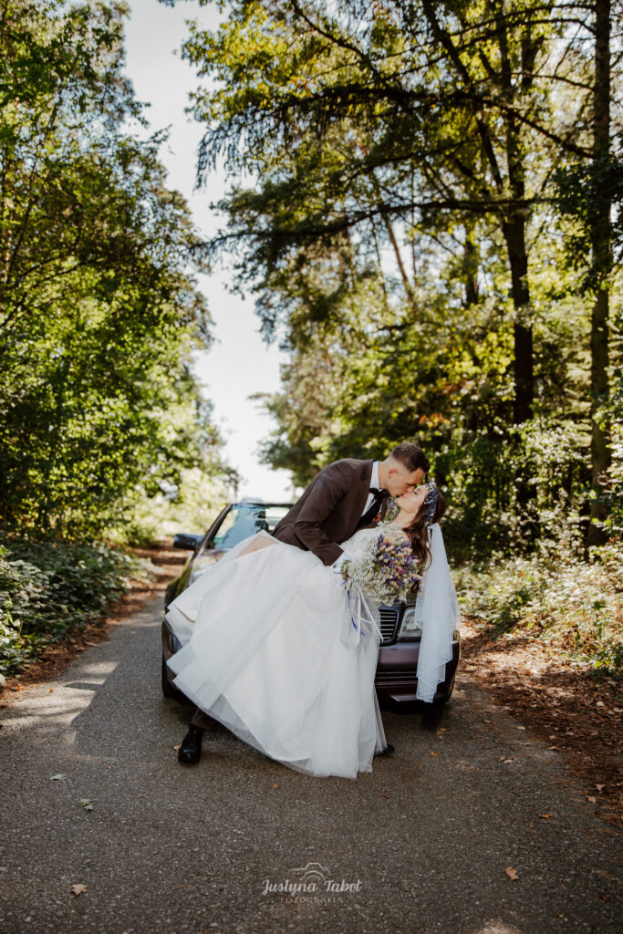 Ślub Agnieszki i Bartka w Krapkowicach | Restauracja Kasztelanka